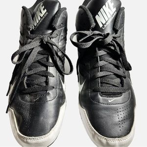 NIKE Vintage Men'sBlack White Football Baseball Cleats #511292- 010